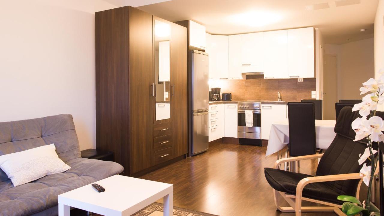 Apartment Hotel Tampere Mn Bagian luar foto
